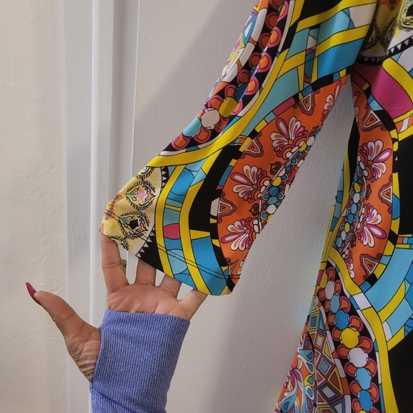 Tunic - Picture 2 of 4